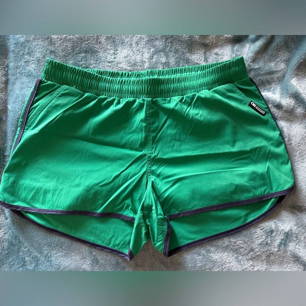 Outdoor Research Sprout Green Zendo Shorts with Navy Blue Trim Size Large